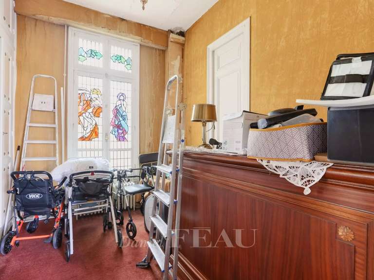 Appartement Paris 3e - 5 chambres - 218m²