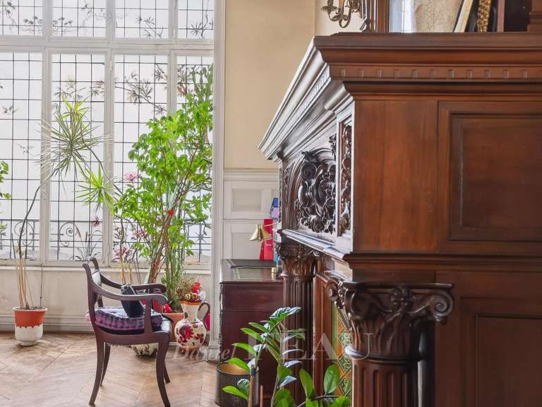 Appartement Paris 3e - 5 chambres - 218m²