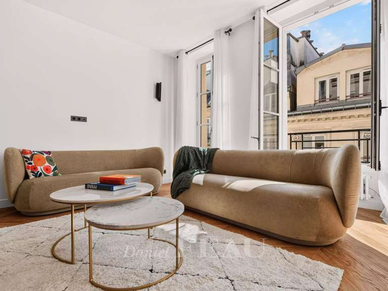 Appartement Paris 3e - 2 chambres - 97m²