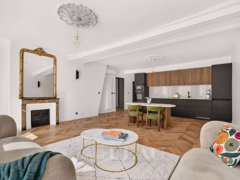 Appartement Paris 3e - 2 chambres - 97m²