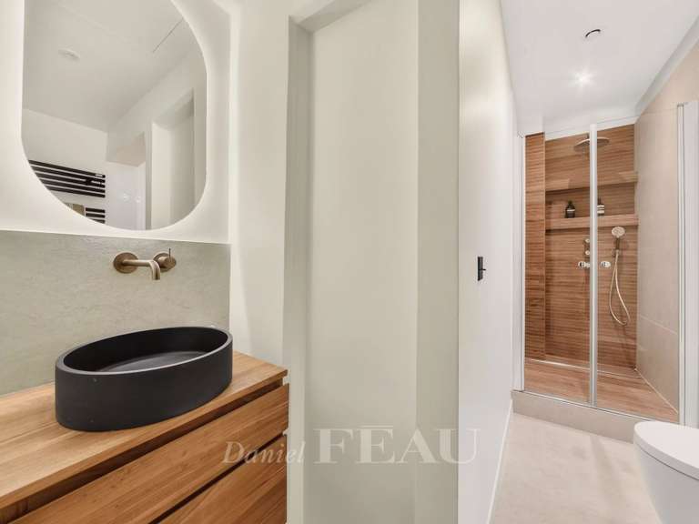 Appartement Paris 3e - 2 chambres - 97m²