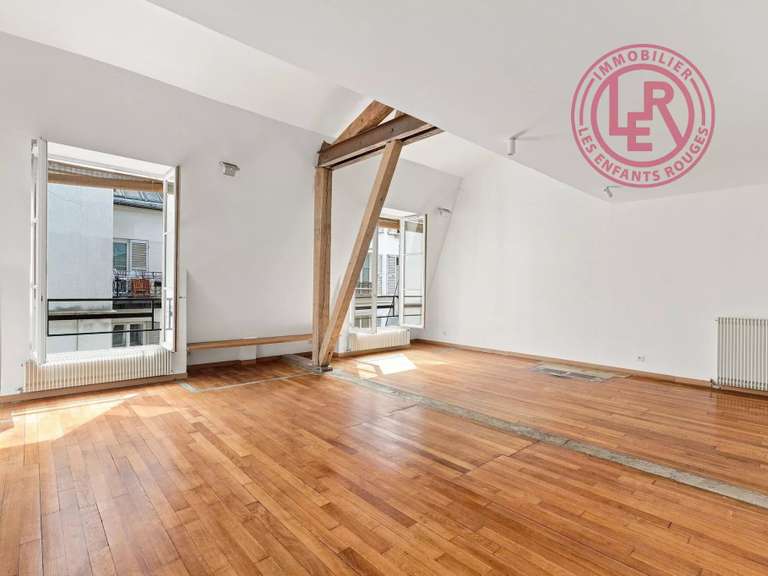 Appartement Paris 3e - 2 chambres - 155m²