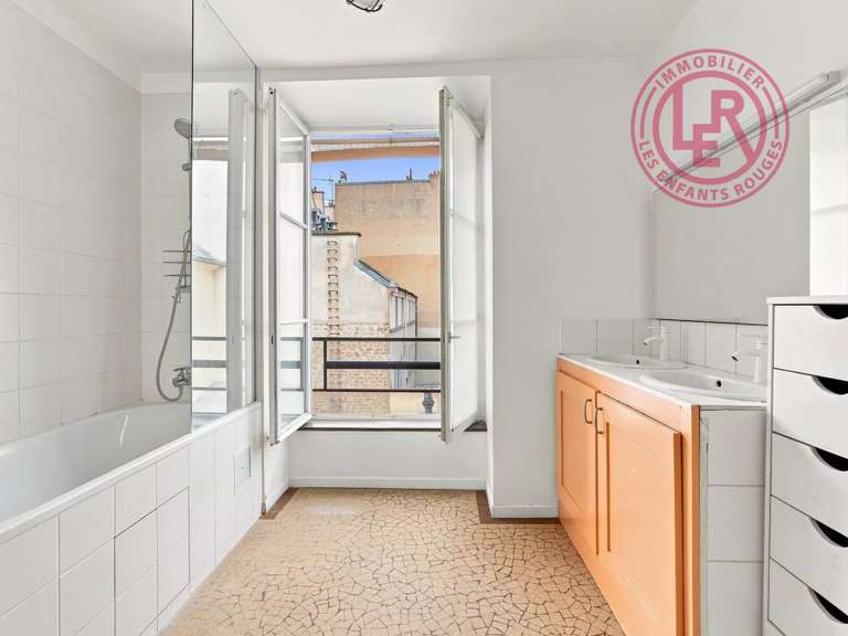 Appartement Paris 3e - 2 chambres - 155m²