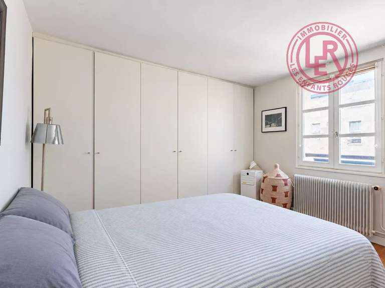Appartement Paris 3e - 2 chambres - 82m²