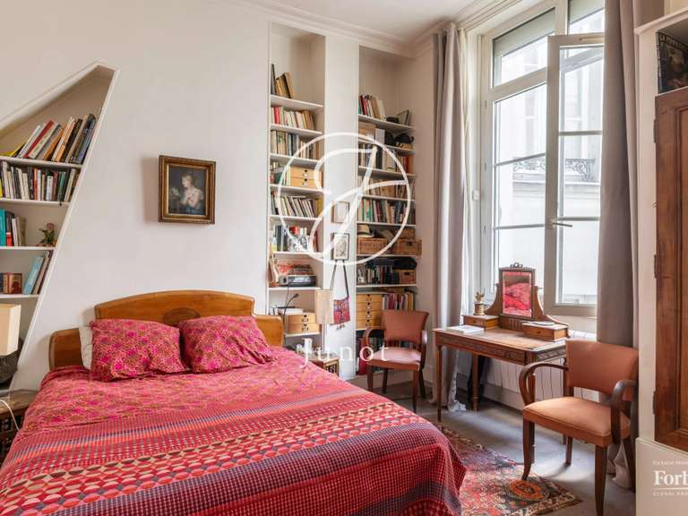 Appartement Paris 3e - 2 chambres - 66m²