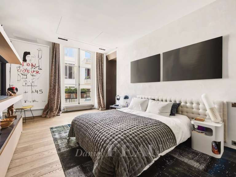 Appartement Paris 3e - 2 chambres - 191m²
