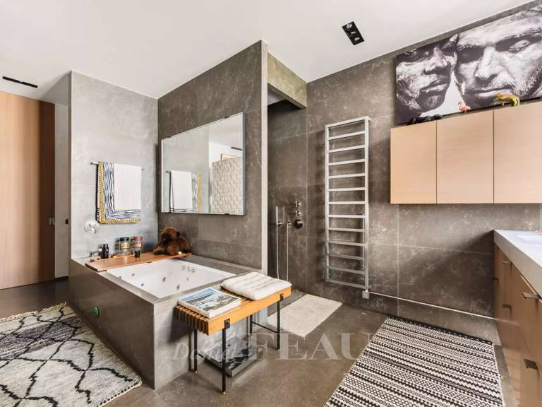 Appartement Paris 3e - 2 chambres - 191m²