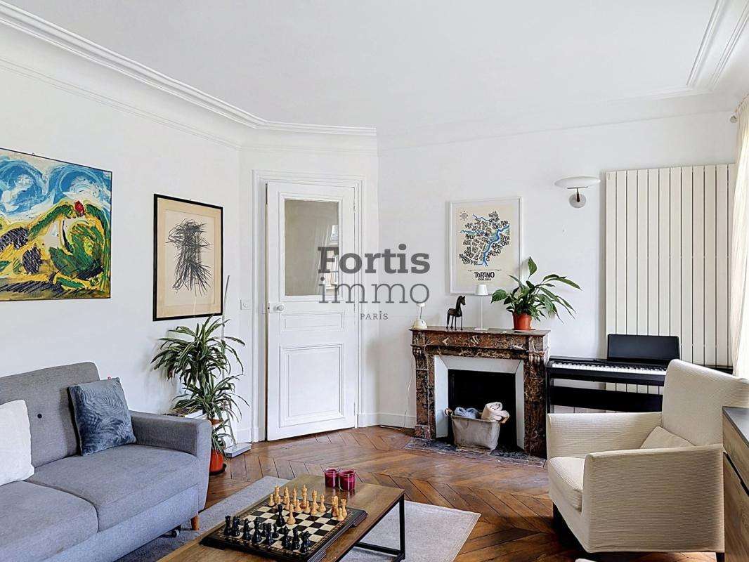 Apartment Paris 3e