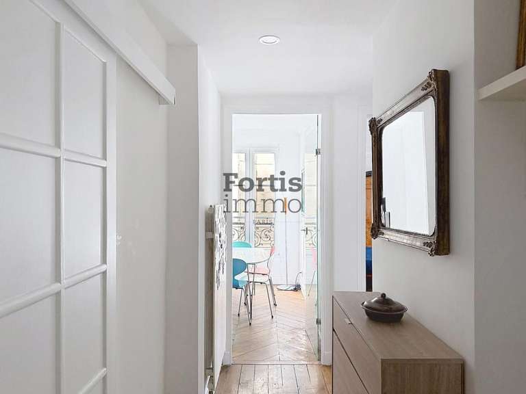 Appartement Paris 3e - 2 chambres - 74m²
