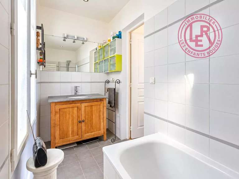 Appartement Paris 3e - 2 chambres - 90m²