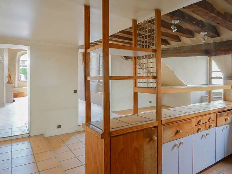 Appartement Paris 3e - 1 chambre - 101m²