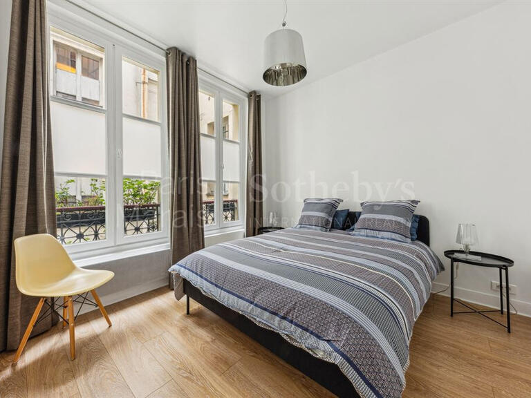 Appartement Paris 4e - 2 chambres - 75m²