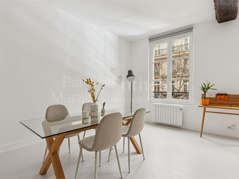 Appartement Paris 4e - 2 chambres - 75m²