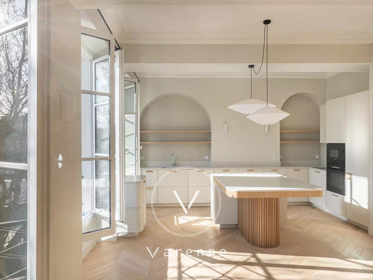 Appartement Paris 4e - 1 chambre - 72m²