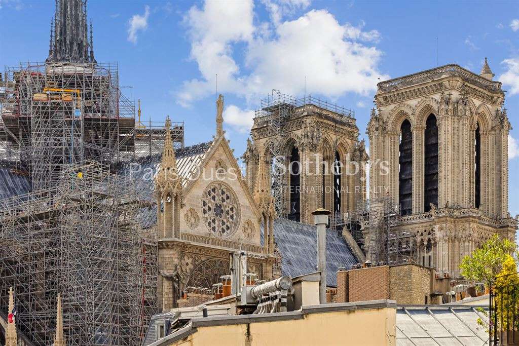 Apartment Paris 4e