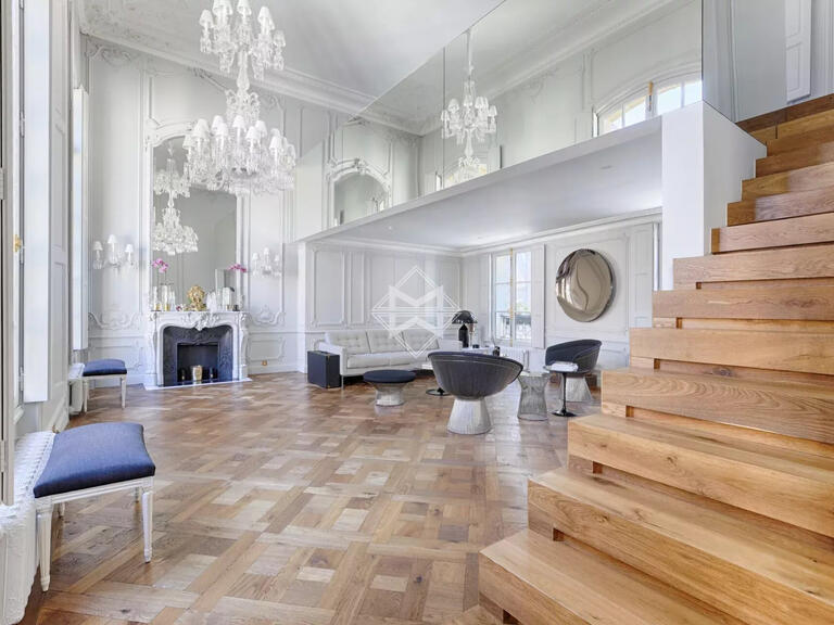 Appartement Paris 4e - 2 chambres - 155m²