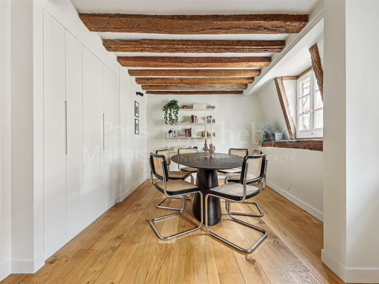 Appartement Paris 4e - 2 chambres - 85m²