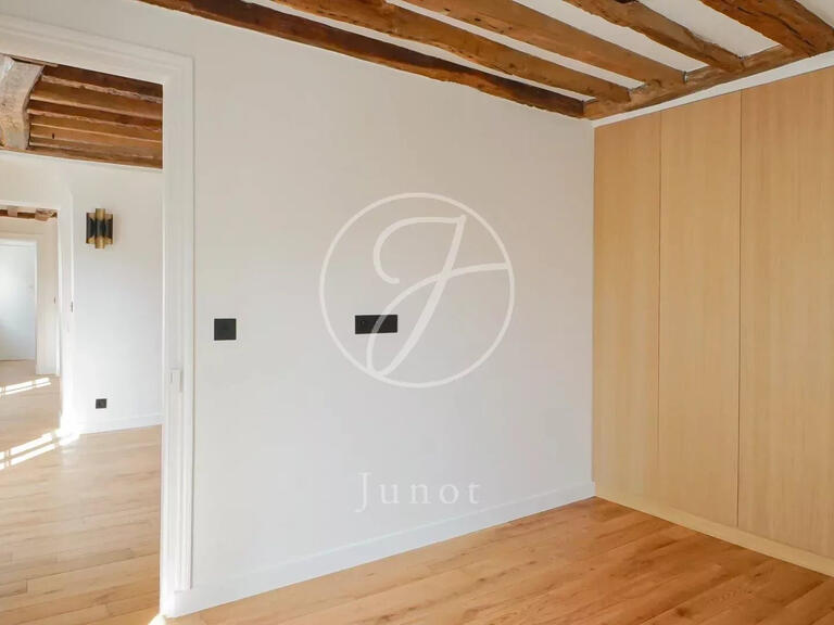 Appartement Paris 4e - 2 chambres - 46m²