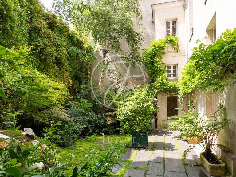 Apartment Paris 4e - 6 bedrooms - 460m²