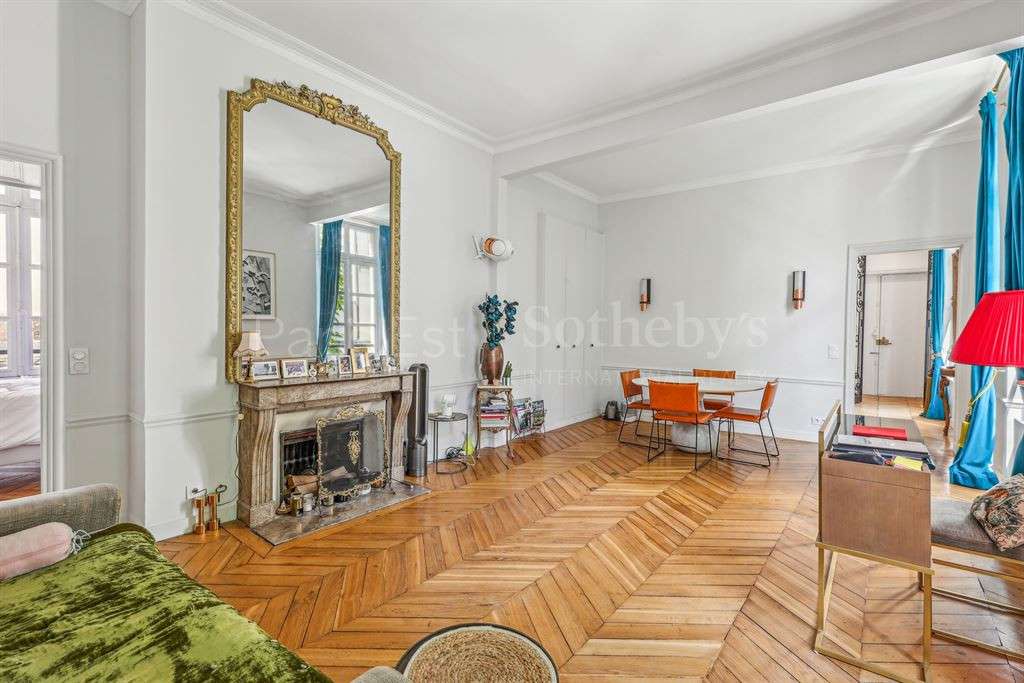 Apartment Paris 4e