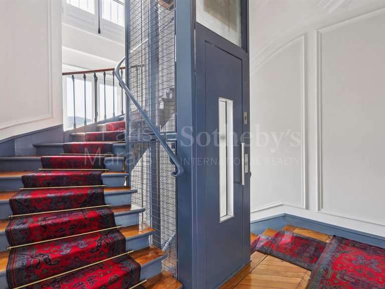 Appartement Paris 4e - 4 chambres - 143m²