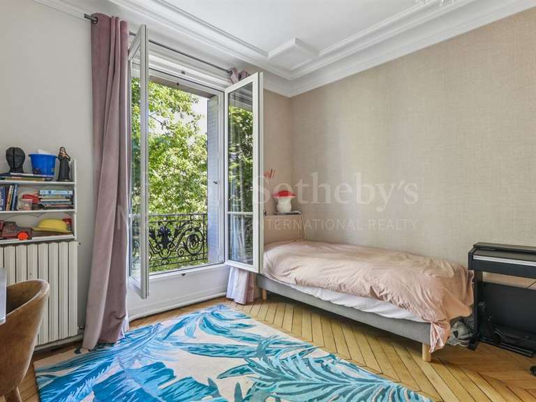 Appartement Paris 4e - 4 chambres - 143m²