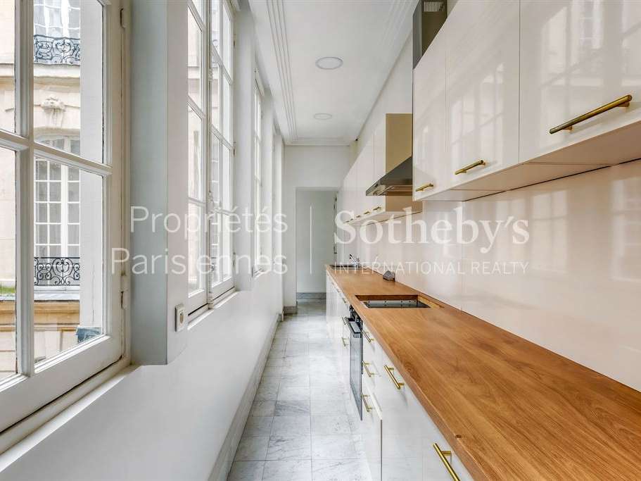 Apartment Paris 4e