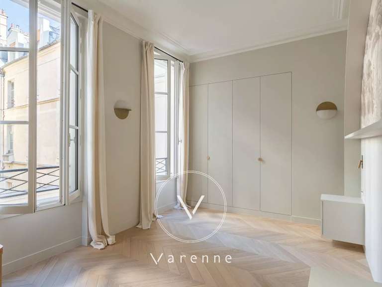 Appartement Paris 4e - 1 chambre - 72m²