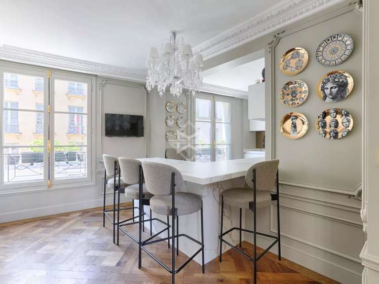 Appartement Paris 4e - 2 chambres - 155m²