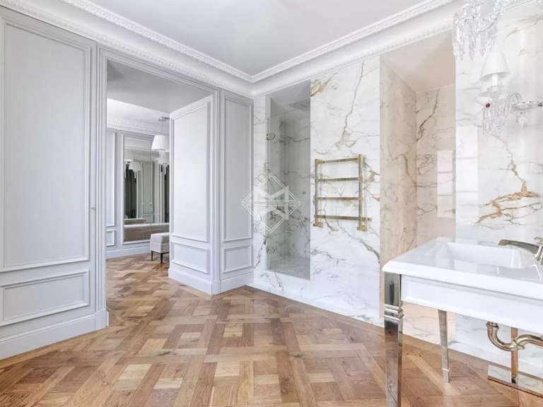 Appartement Paris 4e - 2 chambres - 155m²