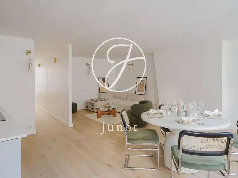 Appartement Paris 4e - 1 chambre - 63m²