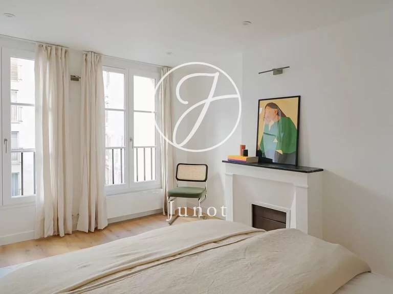 Appartement Paris 4e - 1 chambre - 63m²