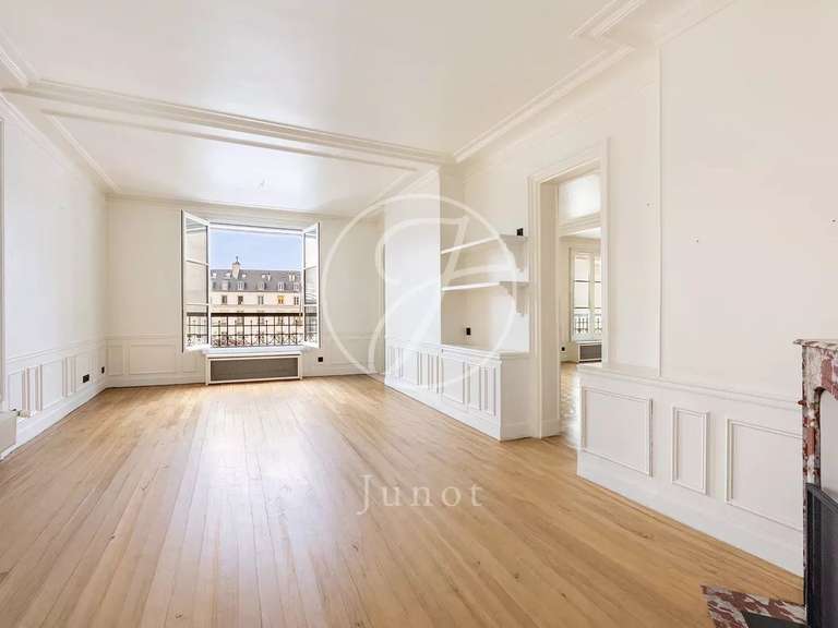 Appartement Paris 4e - 3 chambres - 139m²