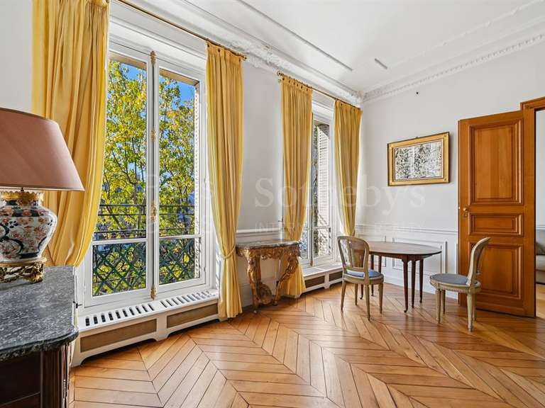 Appartement Paris 4e - 2 chambres - 124m²