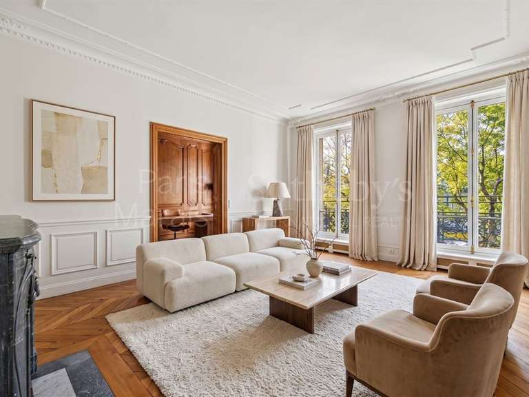 Appartement Paris 4e - 2 chambres - 124m²