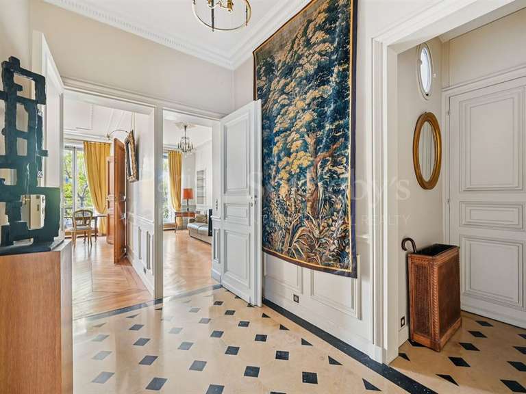 Appartement Paris 4e - 2 chambres - 124m²