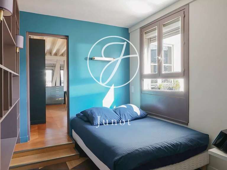 Apartment Paris 4e - 1 bedroom - 71m²