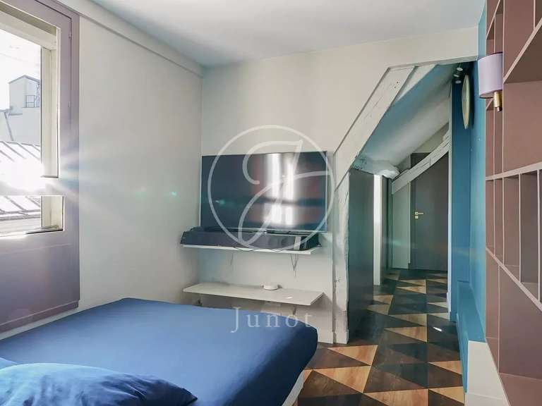 Appartement Paris 4e - 1 chambre - 71m²