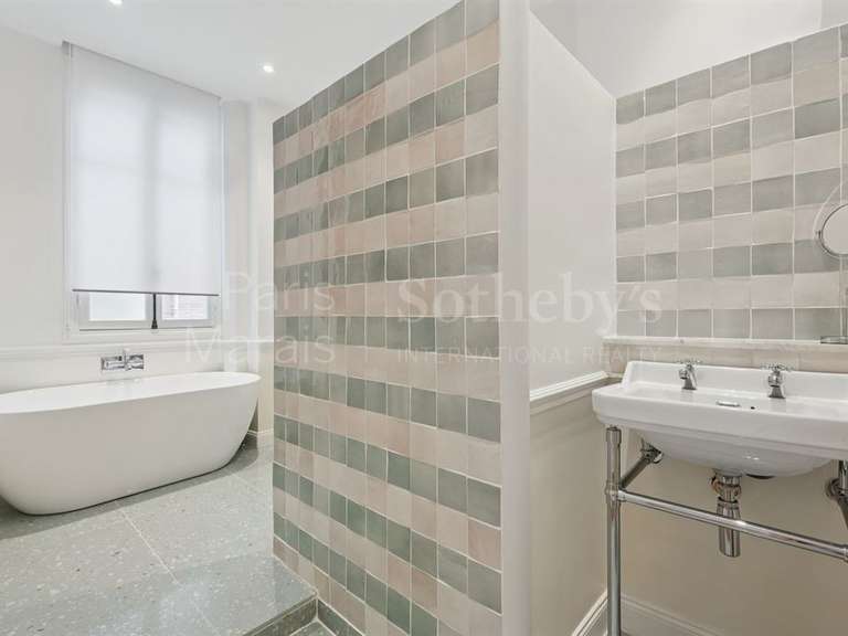 Appartement Paris 4e - 3 chambres - 177m²