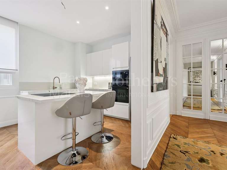 Appartement Paris 4e - 3 chambres - 177m²