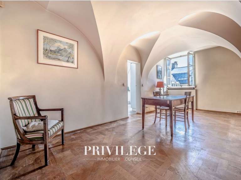 Appartement Paris 4e - 3 chambres - 163m²