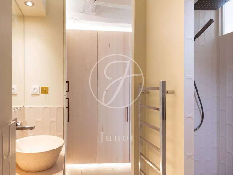 Appartement Paris 4e - 4 chambres - 132m²