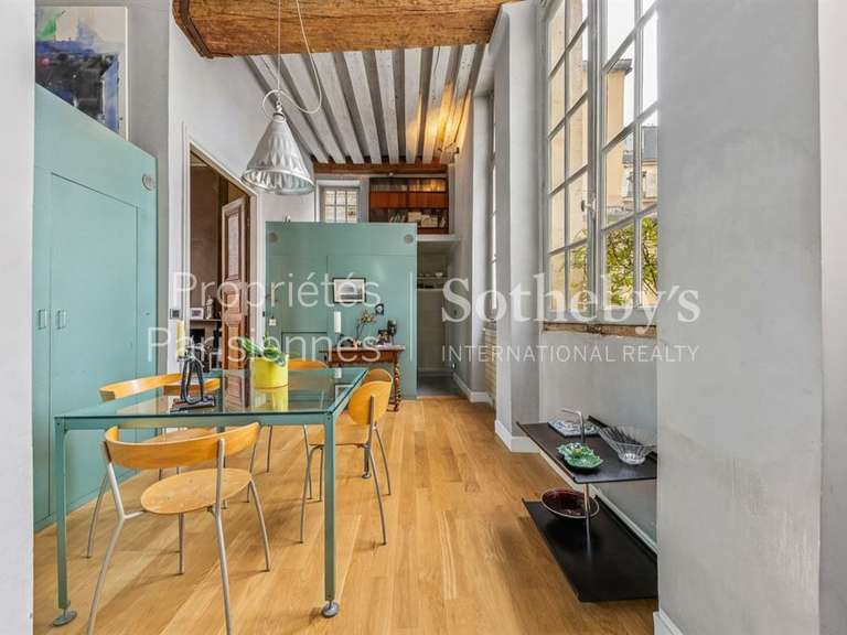 Appartement Paris 4e - 1 chambre - 90m²