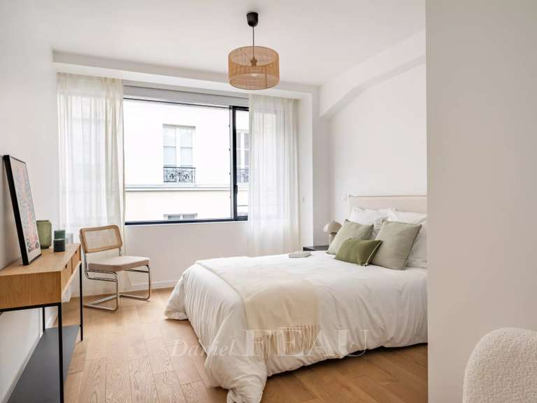 Appartement Paris 4e - 2 chambres - 106m²