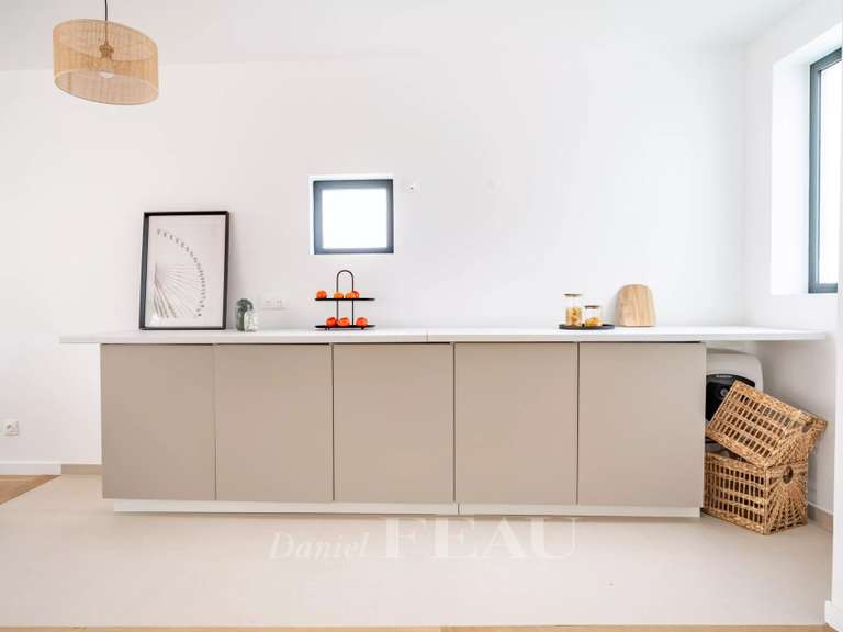 Appartement Paris 4e - 2 chambres - 106m²