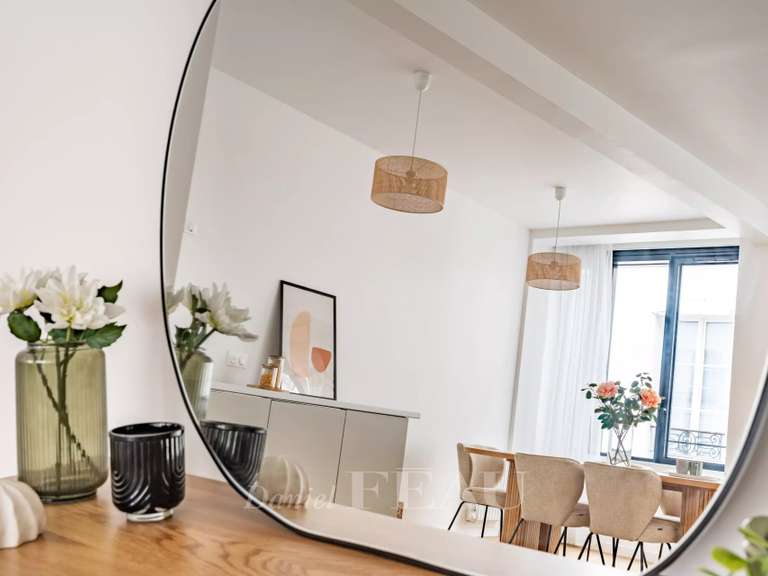 Appartement Paris 4e - 2 chambres - 98m²