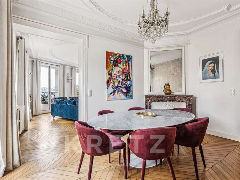 Appartement Paris 4e - 5 chambres - 143m²