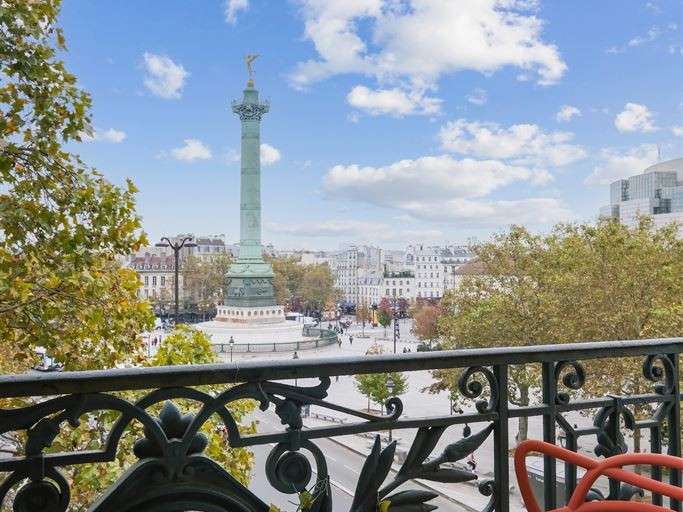 Appartement Paris 4e - 5 chambres - 143m²