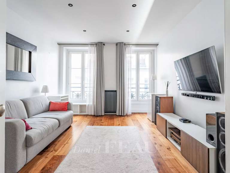 Appartement Paris 4e - 4 chambres - 138m²