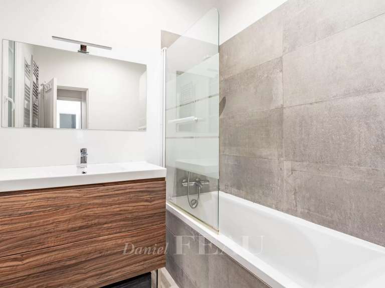 Appartement Paris 4e - 4 chambres - 138m²